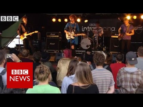 UK band Viola Beach 'killed in Sweden' - BBC News